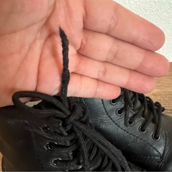 Dr. Martens 1460 J Black Leather Boots Size 2 - Picture 10 of 15